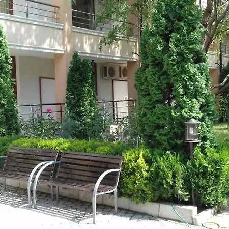 Flat Near The Sea *