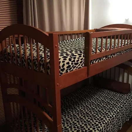 아파트 Flat Near The Sea